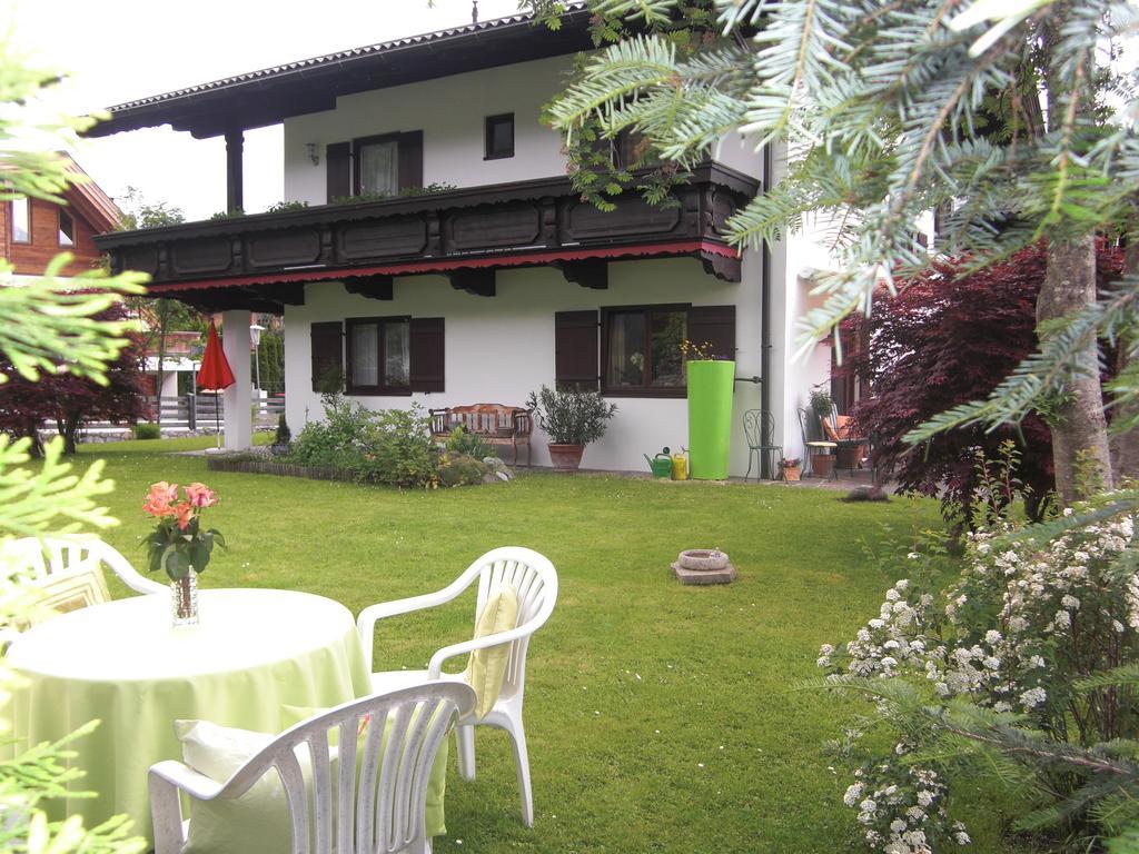 Haus Slechta Apartment Кицбюел Стая снимка